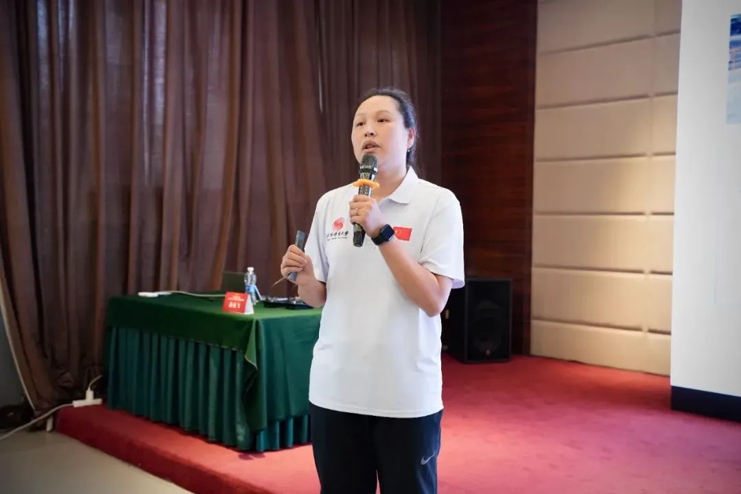 如何选择适合篮球康复训练的器材_0