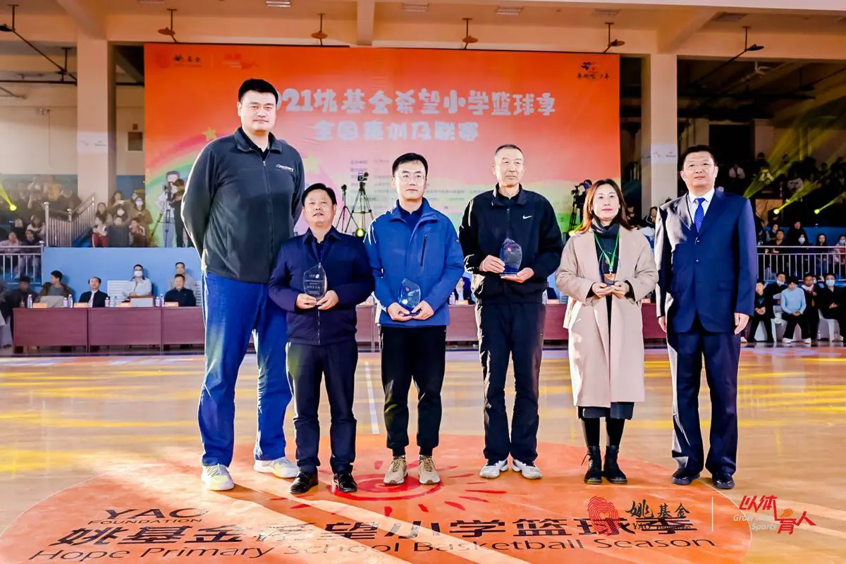 为什么智能穿戴设备对篮球运动员发展重要_1